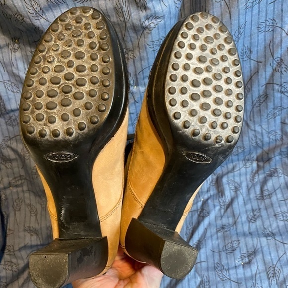 Tods nubuck and patent high heeled workboot style boots 6.5 - Picture 4 of 6